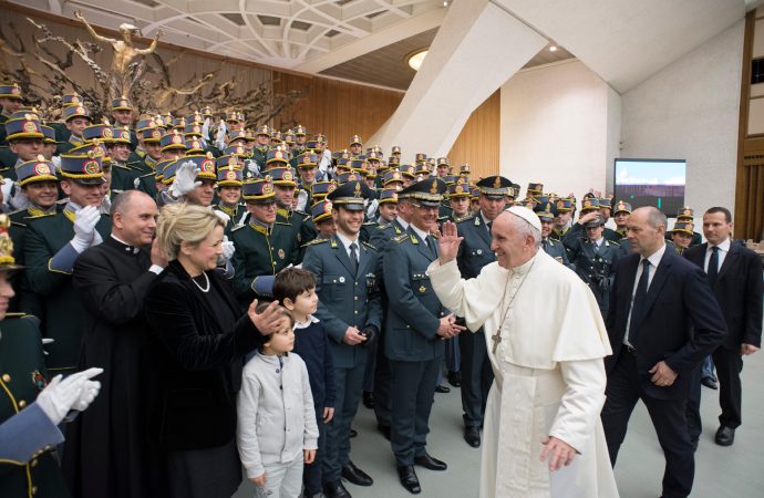 Χιλή: Ο πάπας συναντάται με θύματα της δικτατορίας Πινοσέτ  - Media