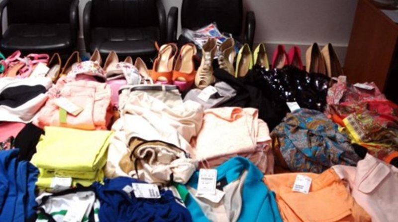 Εντοπίστηκε αποθήκη με περισσότερα από 22.500 ρούχα «μαϊμού» στο Περιστέρι - Media