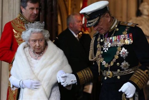 Στο φως η απόπειρα δολοφονίας της Ελισάβετ: Γιατί αυτοκτόνησε ο δράστης - Media