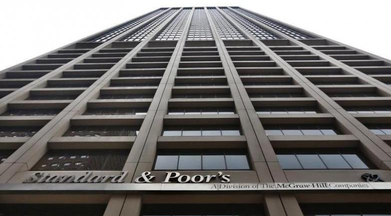 S&P: Αναβάθμισε την Ελλάδα σε «Β» - Media