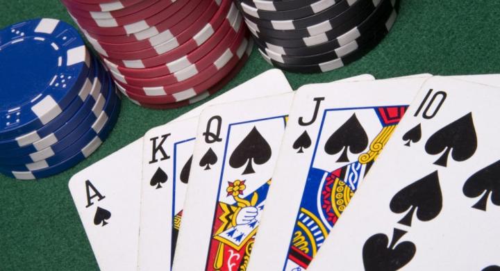 Ποιους βασιλιάδες απεικονίζουν οι ρηγάδες της τράπουλας; Ο ένας είναι Έλληνας - Media