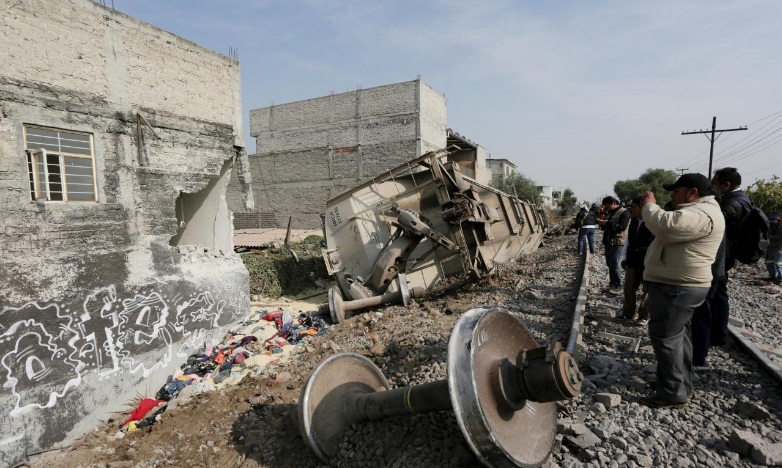 Εκτροχιασμός τρένου στο Μεξικό: Τουλάχιστον πέντε νεκροί - Media