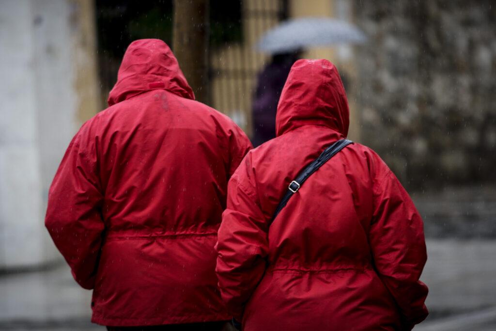 Καιρός: Έντονα καιρικά φαινόμενα με βροχές καταιγίδες και χιόνια - Media