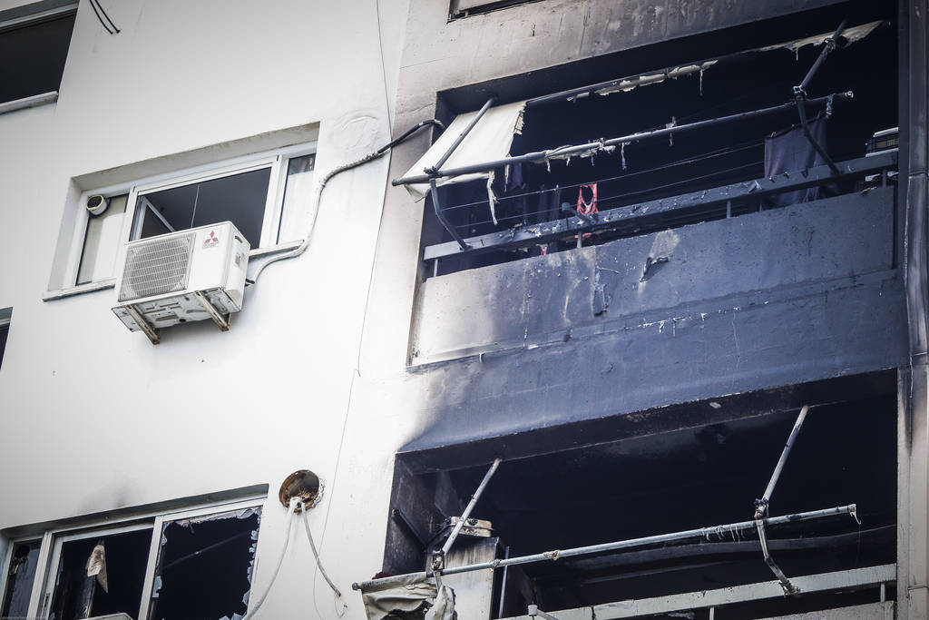 «Βοήθεια, καίγομαι» φώναζε παλαίμαχος ποδοσφαιριστής που  κάηκε στο διαμέρισμά του (Photos) - Media