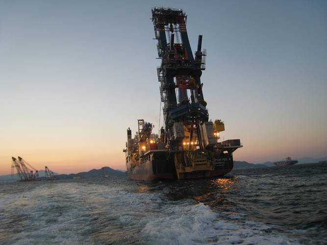 Τουρκικά πολεμικά πλοία παρεμπόδισαν τον πλου του γεωτρύπανου της ΕΝΙ προς την κυπριακή ΑΟΖ - Media