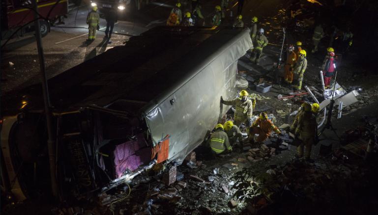 Ανατροπή λεωφορείου στο Χονγκ Κονγκ: 19 νεκροί, εξήντα τραυματίες – Συνελήφθη ο οδηγός (Video) - Media