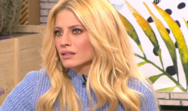 Ευαγγελία Αραβανή: Αποκαλύπτει για πρώτη φορά το πρόβλημα υγείας που την οδήγησε στο νοσοκομείο (Video) - Media