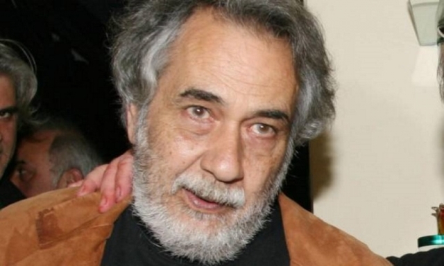 Κώστας Αρζόγλου: Σπάνια δημόσια εμφάνιση με τις δυο κόρες του! (Photos) - Media