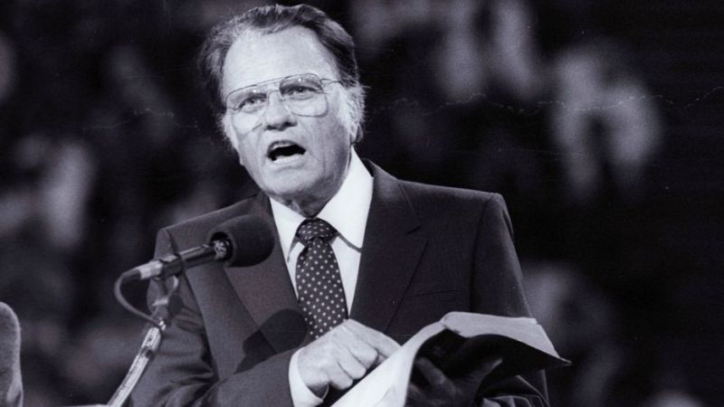 Πέθανε ο «πνευματικός καθοδηγητής» των προέδρων, Μπίλι Γκράχαμ - Media