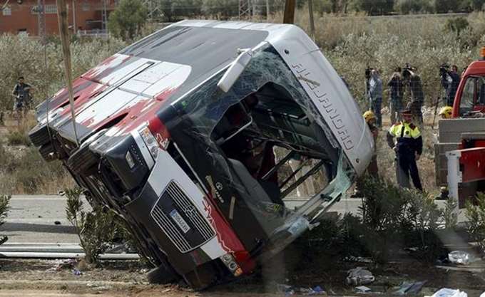 Ινδονησία: Τουλάχιστον 27 νεκροί από συντριβή λεωφορείου - Media