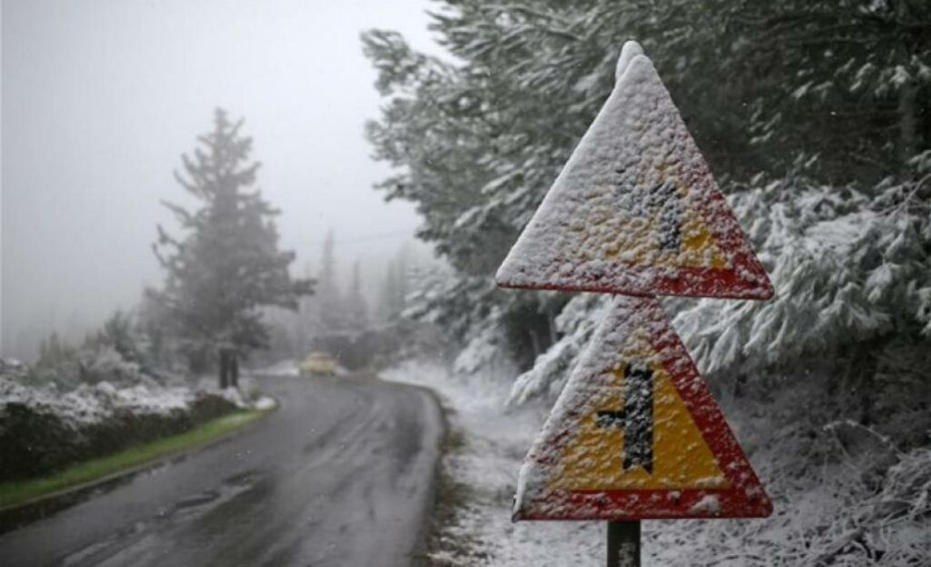 Νέο κύμα κακοκαιρίας με καταιγίδες και χιόνια τη Δευτέρα - 8.400 κεραυνοί την Κυριακή - Media