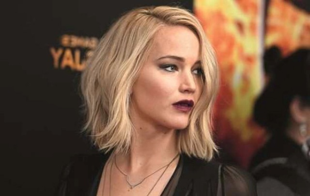 Η σκληρή απάντηση της Τζένιφερ Λόρενς στα σεξιστικά σχόλια για το φόρεμά της - Media