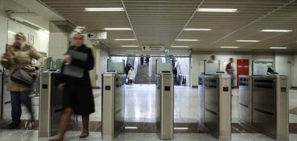 Πότε κλείνουν οριστικά οι μπάρες του Μετρό – Τεράστια τα προβλήματα - Media