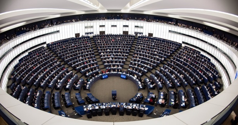 Ευρωβουλευτές της Αριστεράς: Να κατοχυρωθεί νομοθετικά η προστασία των δημοσιογράφων και των «μαρτύρων δημοσίου συμφέροντος» - Media