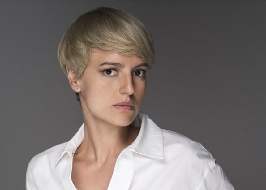 Ορσαλία Παρθένη: Συντετριμμένη η γνωστή σχεδιάστρια από τον θάνατο του πατέρα της  - Media