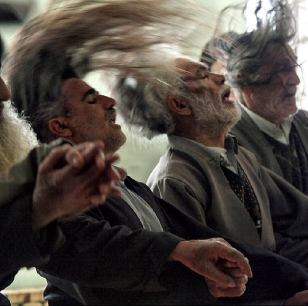 Πέντε αστυνομικοί σκοτώθηκαν σε συγκρούσεις με διαδηλωτές Σούφι στην Τεχεράνη - Media