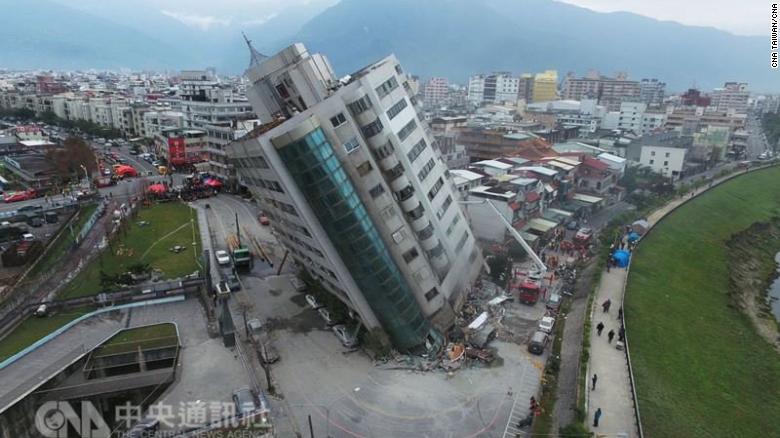 Ταϊβάν: Αυξήθηκαν ο νεκροί, εκατοντάδες οι αγνοούμενοι μετά τον σεισμό 6,4 Ρίχτερ (Video + Photos) - Media