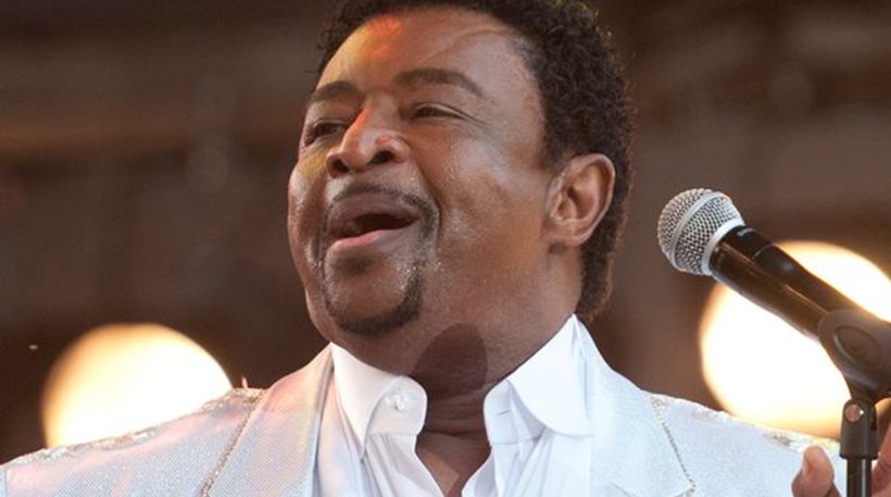 Πέθανε ο διάσημος τραγουδιστής Ντ. Έντουαρντς - Media