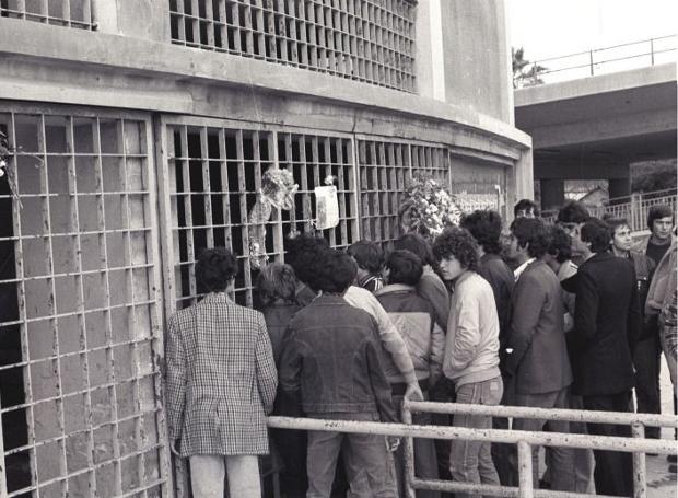 Σαν Σήμερα: Η τραγωδία της Θύρας 7 - Media