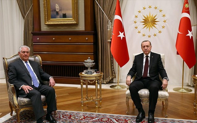 Τουρκία: Μακρά συνάντηση Τίλερσον - Ερντογάν για την αποκλιμάκωση της διμερούς έντασης - Media