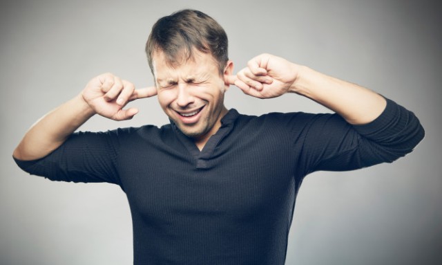 Βουίζουν τα αυτιά σας; Δείτε πού οφείλεται!  - Media