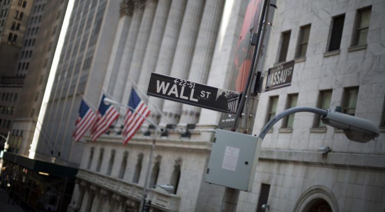 Ισχυρές εβδομαδιαίες απώλειες στη Wall Street - Media