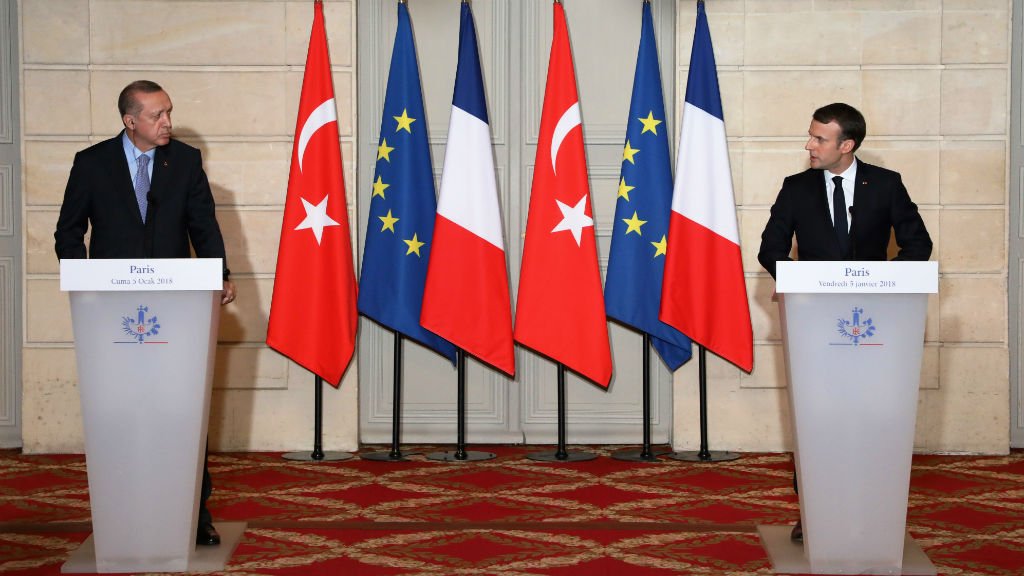 Ερντογάν κατά Μακρόν για Συρία: Να μην ζητήσετε βοήθεια από την Τουρκία όταν γεμίσετε τρομοκράτες - Media