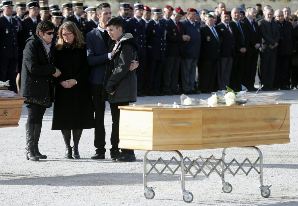 «Καμία συμπάθεια στο χασάπη, ήταν δολοφόνος»: Στη φυλακή βίγκαν ακτιβίστρια που πρόσβαλλε θύματα της τρομοκρατικής επίθεσης στη Γαλλία - Media