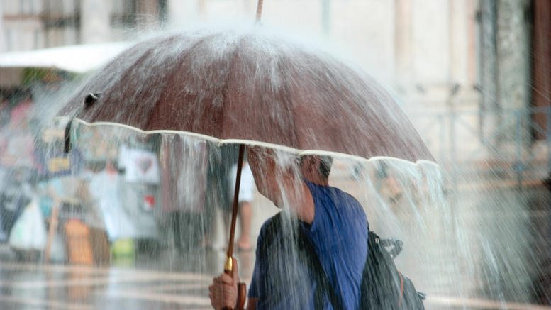 Ραγδαία επιδείνωση του καιρού με βροχές– Αποπνικτική η ατμόσφαιρα από τη μεταφορά σκόνης - Media
