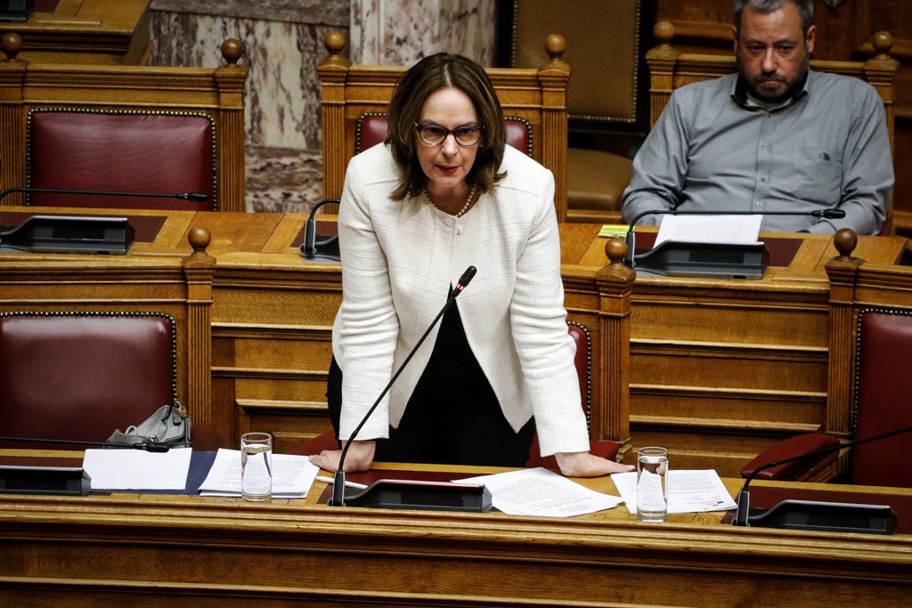 Παπανάτσιου για πυρκαγιά κτίριο της Β’ ΔΟΥ: Για εμάς προέχει να μπορέσουν να εξυπηρετηθούν οι πολίτες - Media