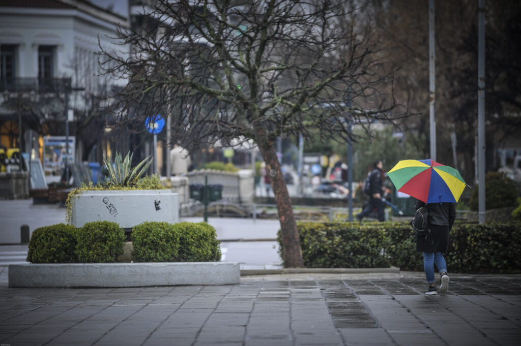 Καιρός: Βροχές και σκόνη θα κάνουν αποπνικτική την ατμόσφαιρα - Media