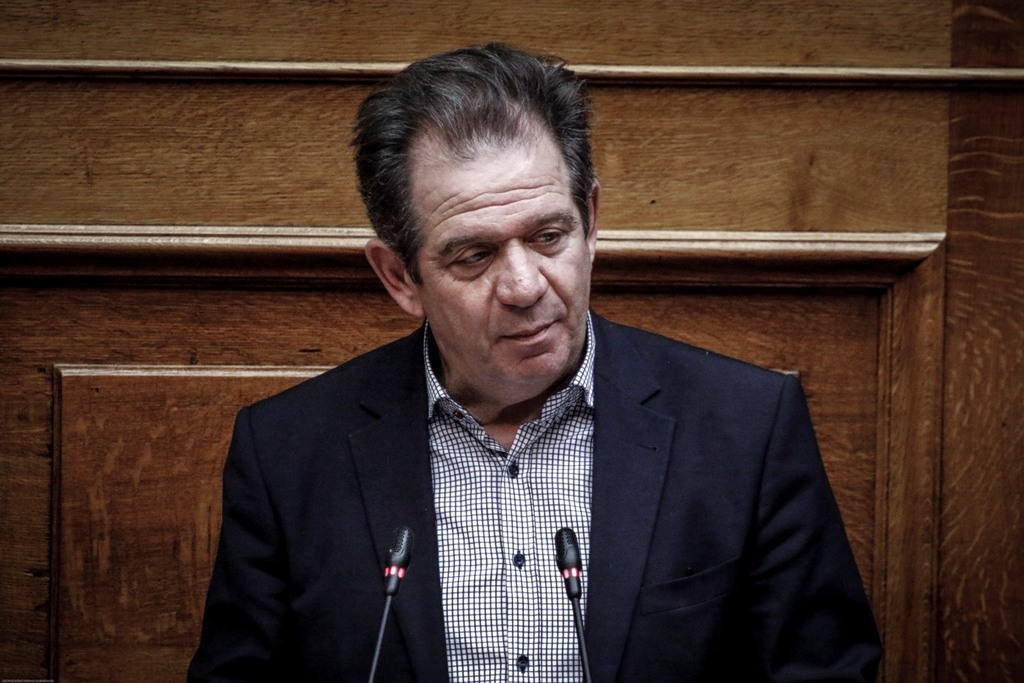 Τροχαίο για τον βουλευτή του ΣΥΡΙΖΑ Μίμη Δημητριάδη (Photos) - Media