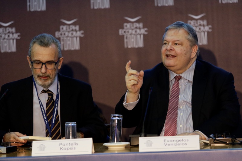 Βενιζέλος από τους Δελφούς: Η κυβέρνηση παίζει με τη φωτιά - Media
