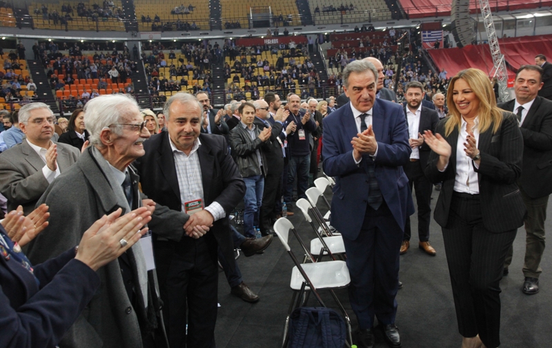 Πρόβα ενιαίας πορείας το ιδρυτικό συνέδριο του Κινήματος Αλλαγής -  Όλα θα κριθούν στο Συνέδριο  - Media