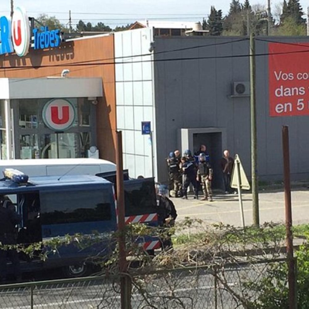 Νεκρός ο δράστης της ομηρείας σε σούπερ μάρκετ της Νότιας Γαλλίας (Video | Photos) - Media