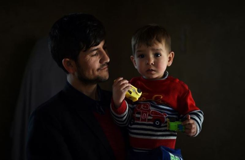 Αφγανός ονόμασε το παιδί του «Ντόναλντ Τραμπ» και τώρα τρέχει και δε φτάνει  - Media