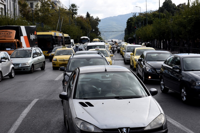 Ένας γρήγορος έλεγχος του αυτοκινήτου σας για ένα ασφαλές ταξίδι - Όλα όσα πρέπει να ξέρουμε  - Media