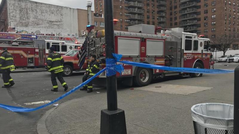Αυτοκίνητο έπεσε πάνω σε πεζούς στο Μπρούκλιν - Δύο παιδιά νεκρά - Media