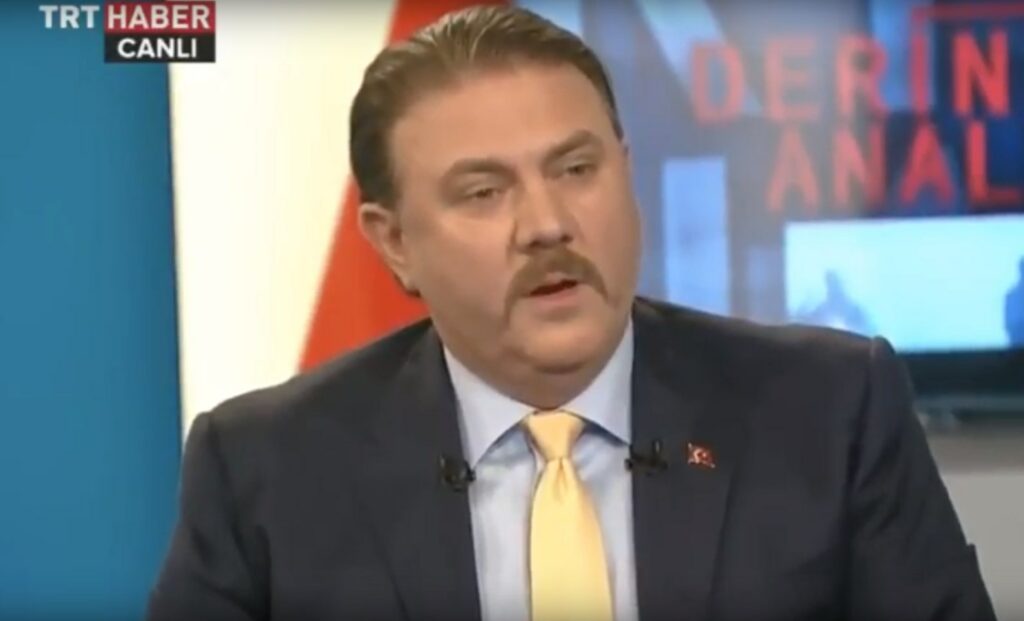 Σύμβουλος Ερντογάν: Αν κάναμε πόλεμο με την Ελλάδα θα ήταν σαν να χτυπούσαμε ένα μωρό στην κούνια - Τούρκοι κατέβασαν τις σημαίες  - Media