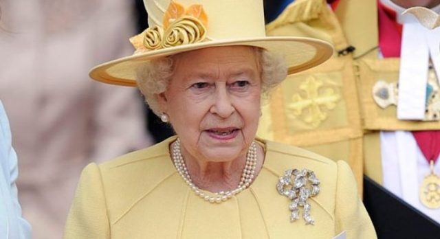 Κορωνοϊός: Διάγγελμα μετά από 18 χρόνια θα απευθύνει η βασίλισσα Ελισάβετ στον βρετανικό λαό - Media