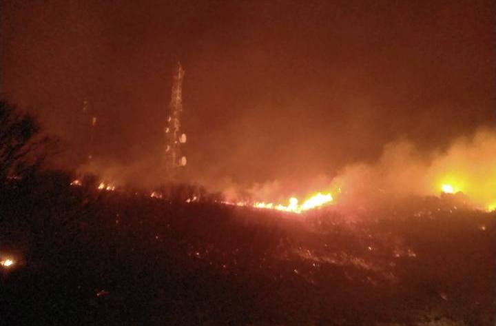 Πύρινη λαίλαπα στην Κρήτη – Εγκαταλείφθηκαν σπίτια - Κινδυνεύει το χωριό Καλαμίτσι (Photos) - Media