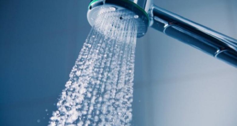 Χαμός στις ντουζιέρες της φοιτητικής εστίας της Πάτρας: Άντρας παρακολουθούσε άτομα στο ντους - Media