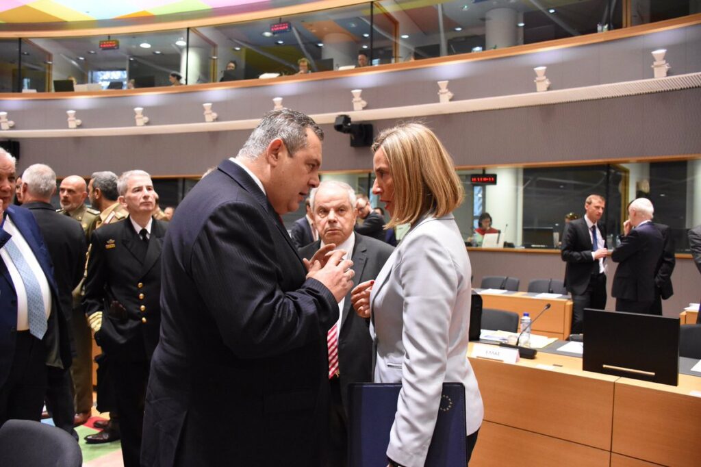 Καμμένος: Θέμα που απασχολεί και την ΕΕ η σύλληψη των δύο Ελλήνων στρατιωτικών - Media