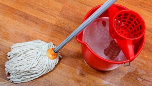 Μυρίζει άσχημα η σφουγγαρίστρα;- Έτσι θα απαλλαγείτε από τη μυρωδιά  - Media