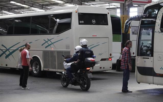 Σε πυριτιδαποθήκη μετέτρεψαν λεωφορείο του ΚΤΕΛ ένας 19χρονος και δύο 16χρονοι - Media