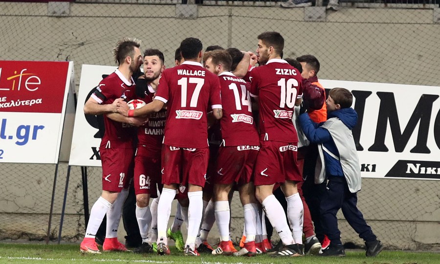 Το αλογάκι… δεν κρατιόταν με τίποτα! - Μεγάλη ανατροπή από Λάρισα, 2-1 την ΑΕΚ - Φωνές για τη διαιτησία - Media