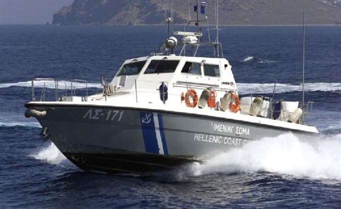 Συνελήφθη ο πλοιοκτήτης του «Πάρος» που ημιβυθίστηκε στη Σαλαμίνα - Media
