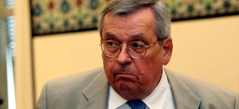 Μήνυμα Μάνου προς Παυλόπουλο: Παραιτήσου για το καλό της Ελλάδας  - Media