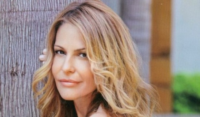 Τζένη Μπαλατσινού: Η συνάντηση με τον Πέτρο Κωστόπουλο και η οργισμένη ανάρτηση στο διαδίκτυο (Photo) - Media