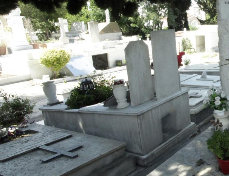 Κόρινθος: Οι ληστές είχαν στήσει ενέδρα στο νεκροταφείο  - Media